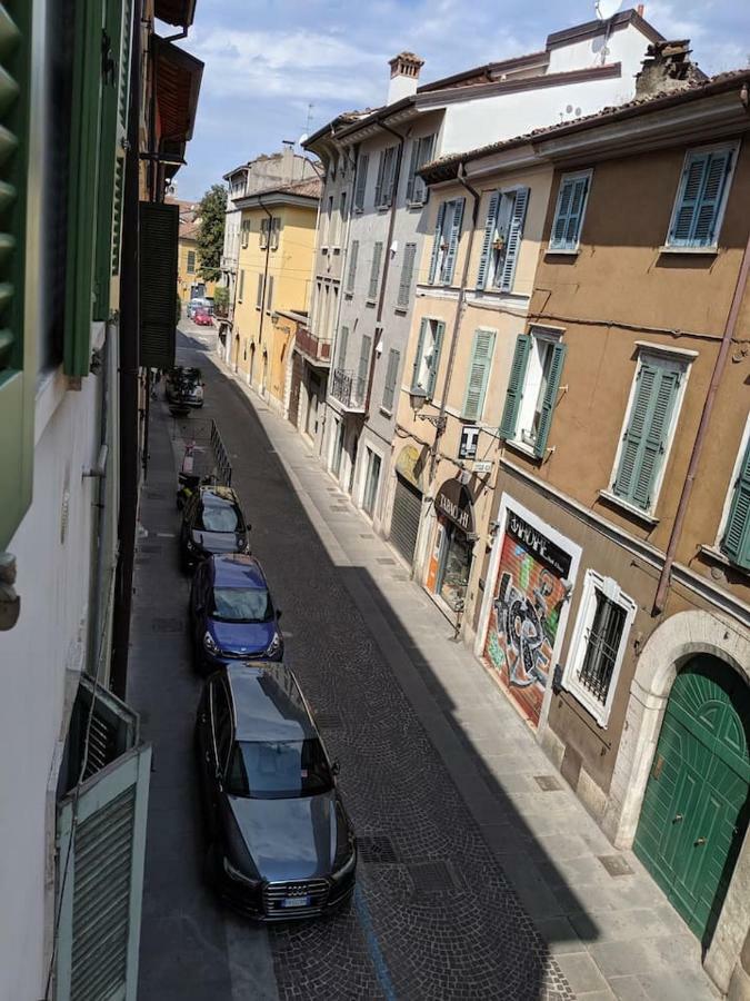 Ferienwohnung Il Bilocale Di Fabbio E Monica Brescia Exterior foto